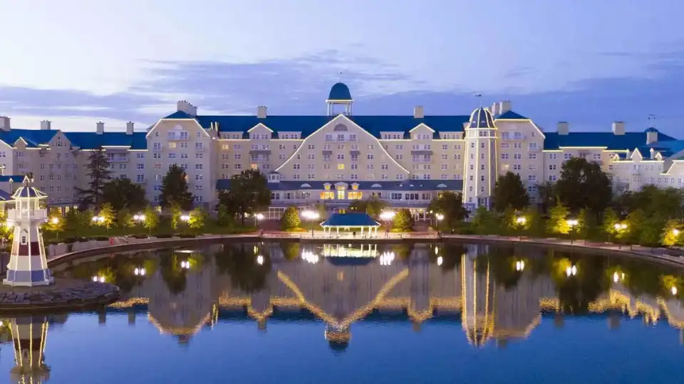 newport hotel